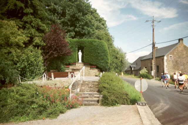 huy001jpg.jpg