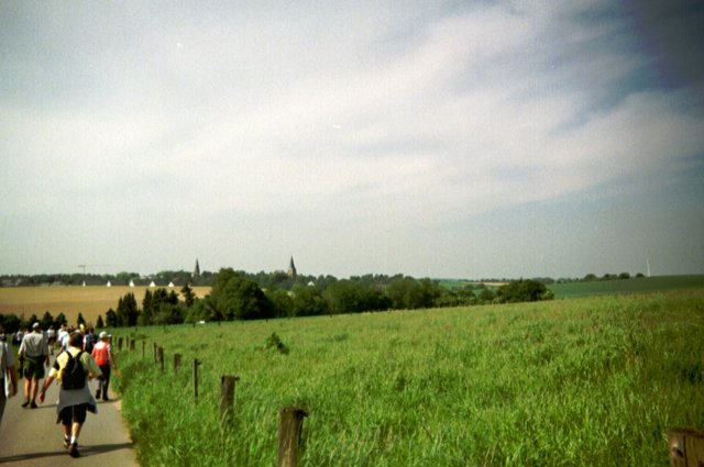 ratingen007jpg.jpg
