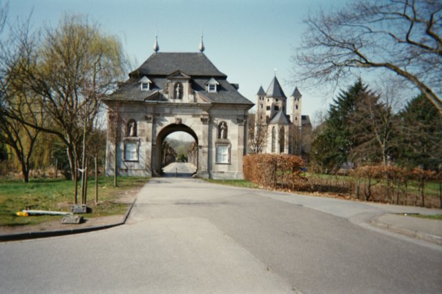 photo4.jpg