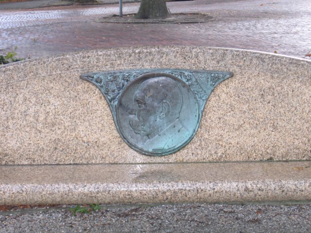 beeltenisinbankjebijhertenkamp.jpg