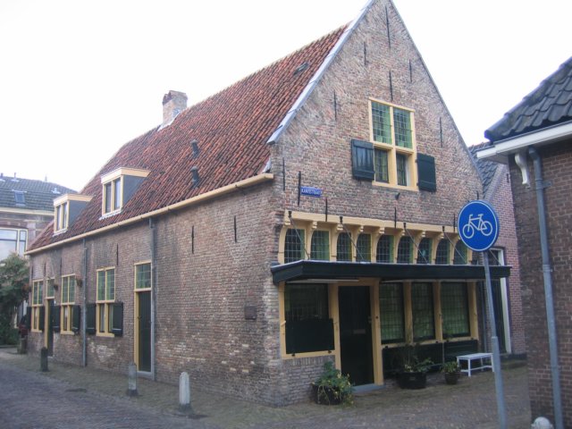 eenvandeoudstehuizen.jpg