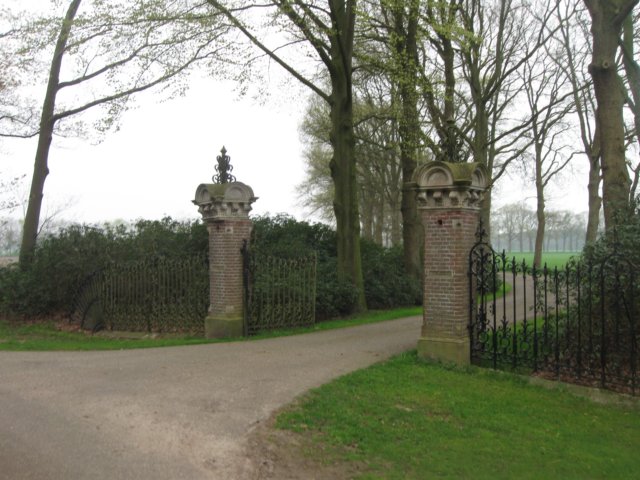 img_2007.jpg