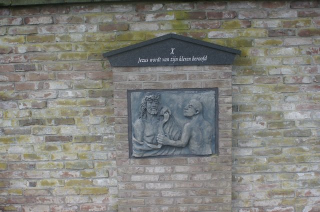 kruiswegstatie10.jpg